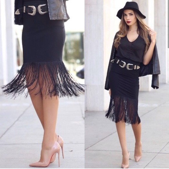 Revolve Fringe Black Midi Bodycon Style Skirt size XS - Picture 1 of 7